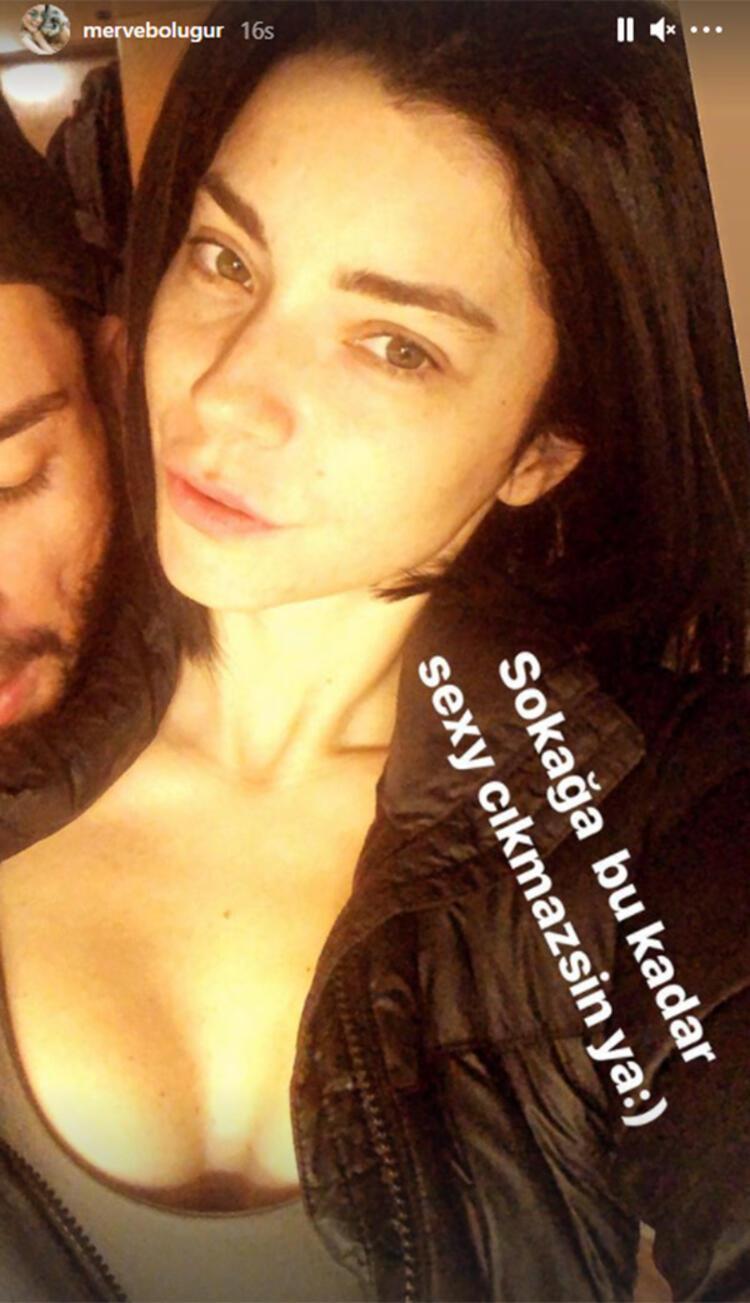 Merve Boluğurdan göğüs dekolteli poz Sokağa bu kadar seksi çıkmazsın