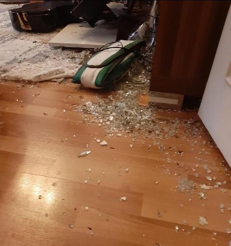 Eski sevgili dehşeti 4 saat rehin aldı