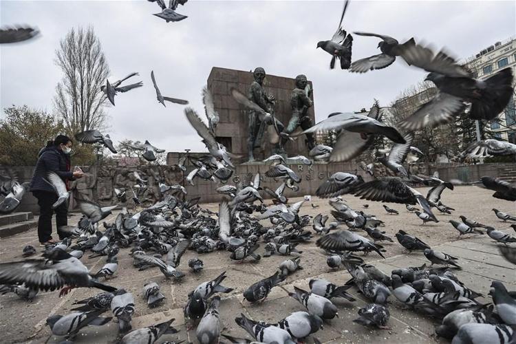 Hafta içi ve hafta sonu sokağa çıkma yasağı ile ilgili flaş açıklama Tam kapanma için kritik tarih