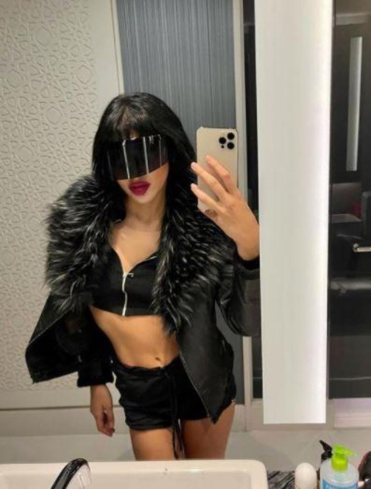 Bahar Candan Survivor yıldızını 5 bin TL maaşla işe aldı
