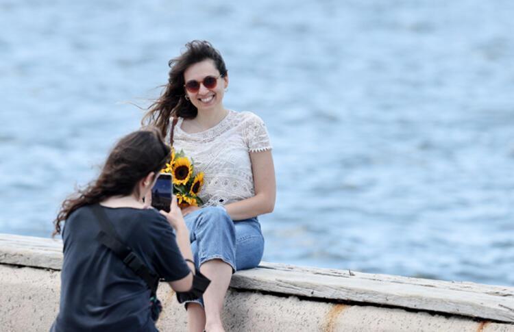 Hafta sonu hafta içi sokağa çıkma yasaklarıyla ilgili son dakika gelişmesi Yeni kararı açıkladı: Saatler ve pazar günü yasağı...