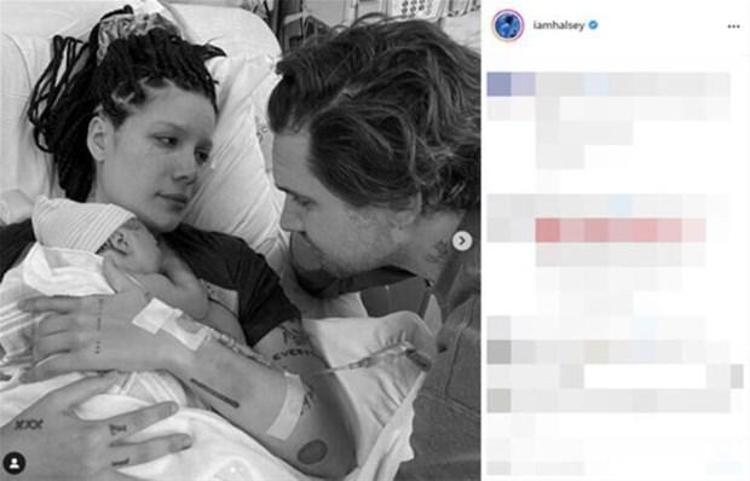 Halsey, Türkçeyi ilerletti Tombalak bebek