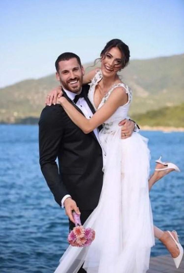 Ezgi Avcı pozlarıyla nefes kesti