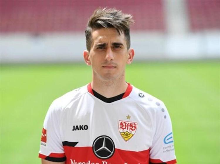 Fenerbahçeden ayrılarak Bundesliga ekiplerinden Stuttgarta imza atan Ömer Faruk Beyaz, Almanyada kısa süre içinde göze girmeyi başardı.