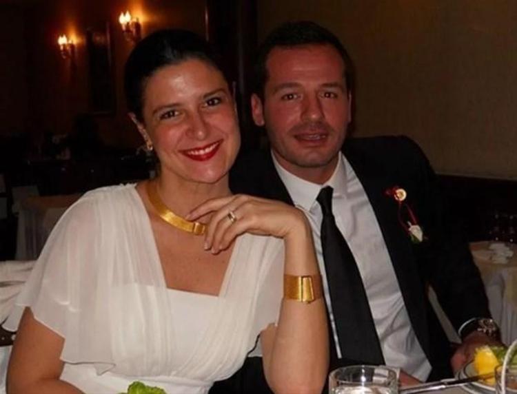 Teşkilat dizisinin Hulki’si Nihat Altınkayadan olay paylaşım Eşini annesi sandılar...