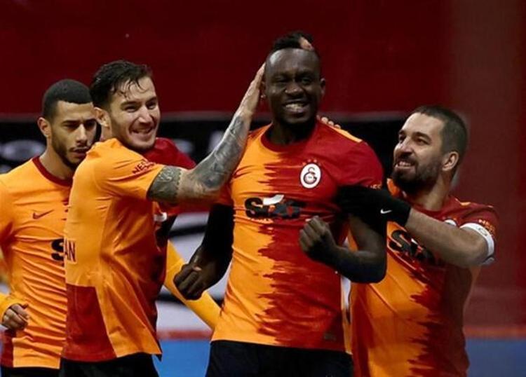 Senegalli oyuncuya izin verilirken, bu hafta durumunun netleşmesinin beklendiği bildirildi. Galatasaray’da gözden çıkarılan Diagne için en kötü olasılıkla 3 milyon euro bonservis beklendiği bildirildi.