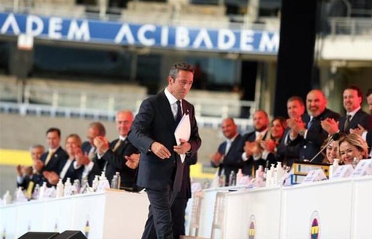 Daha önce haziran ayının 3. haftasını işaret eden Ali Koç, daha sonra seçimden sonraki pazartesi gününü göstermişti. Sarı-lacivertli futbol takımında da yeni sezon hazırlıkları 1 Temmuz Perşembe günü başlıyor.