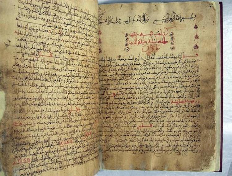 Tüm dünyanın bildiği Binbir Gece Masallarının bir bölümü, Bağdatta ve Harun Reşidin çevresinde yaşanan olayları konu edinir.