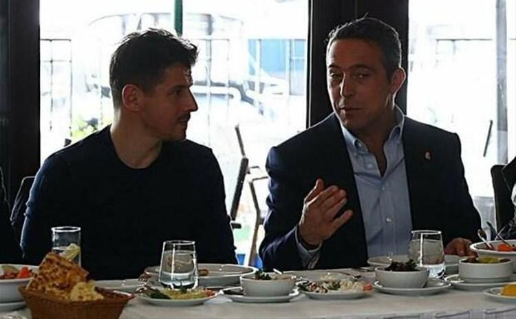 Fenerbahçe Aboubakarın işini bitirdi Luiz Gustavo, Sosa, Harun Tekin, Sörloth ve Vedat Muriç transferinde son dakika