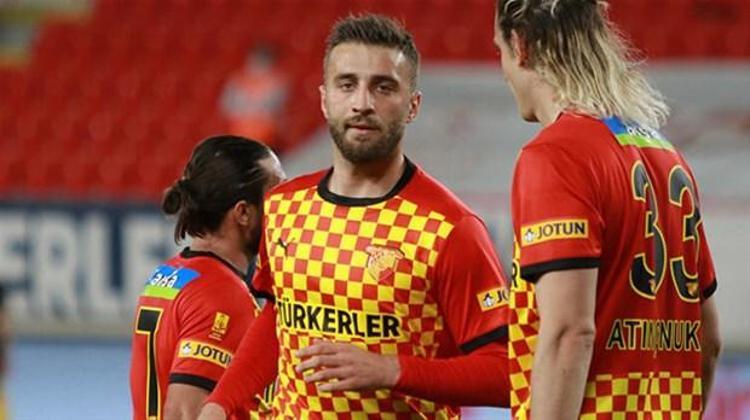 Salih Uçan, Aytan Kara ve Alpaslan Öztürkten sonra Kaan Ayhanla Kenan Karaman bombası Galatasaray durmuyor