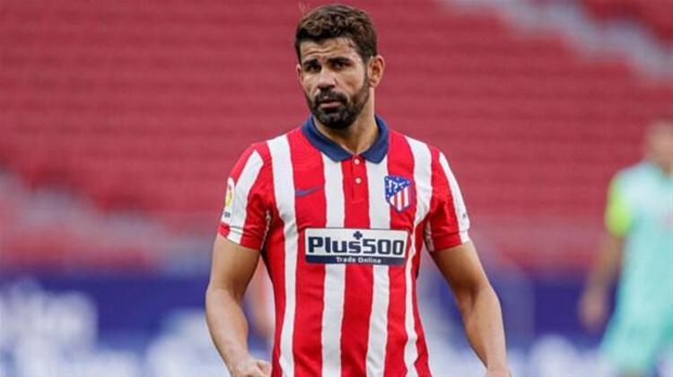 Kariyerinde Atletico Madrid ve Chelseanin dışında Vallecano, Valladolid, Albacete, Braga ve Penafile formaları giyen Brezilya doğumlu futbolcu milli takım tercihini ise İspanyadan yana kullanmıştı.
