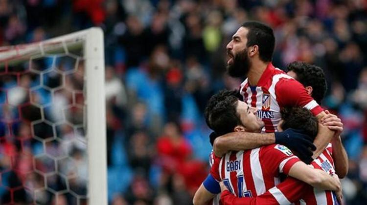 Ayrıca haberde Arda Turanın Diego Costa ile çok yakın arkadaşlık ilişkisinin olduğu ve bu transferde aracı olabileceği belirtildi. Arda turan ve Diego Costa, Atletico Madridin 2013-2014 sezonunda elde ettiği unutulmaz şampiyonlukta büyük pay sahibi olmuştu.