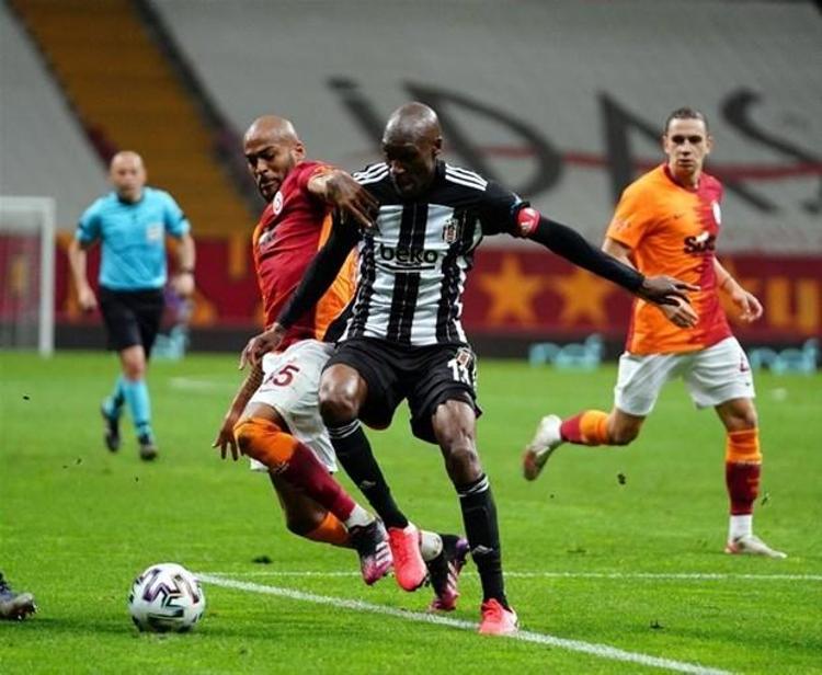 Ben hakemken sahaya çıkacak iki takımın kontrollerini yardımcı hakemler yaptıktan sahaya yürümeden evvel en son şunu söylerdim: Allah gönlünüze göre versin. Bu şu demektir; futbolcu olarak benim aleyhime bir şey düşünüyorsan Allah sana gerekeni yapsın. İyiyse yine gerekeni yapsın.