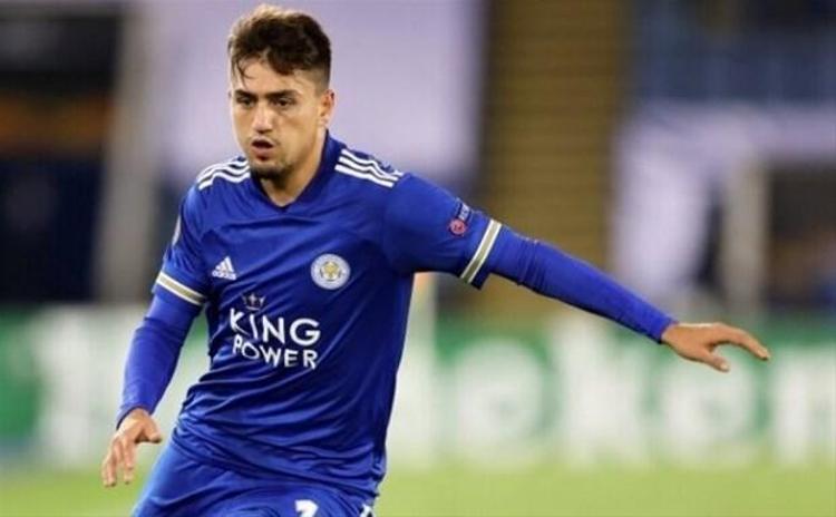 Süper Lig’deki performansına kayıtsız kalmayan İngilizlerin gelecek sezon Cezayirli orta sahayı kadroya dahil edecekleri öğrenilirken, kararda Cengiz Ünder’in büyük bir rol aldığı belirtildi.