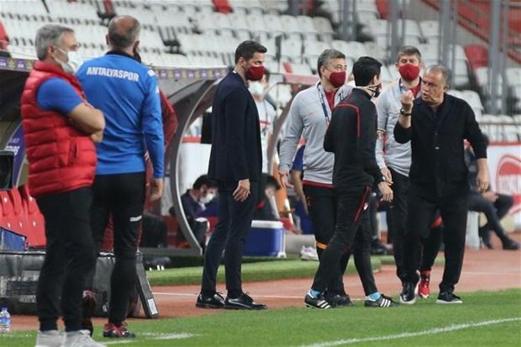 Antalyaspor - Galatasaray maçından sonra dikkat çeken ifade Futbol kahrından intihar ederdi
