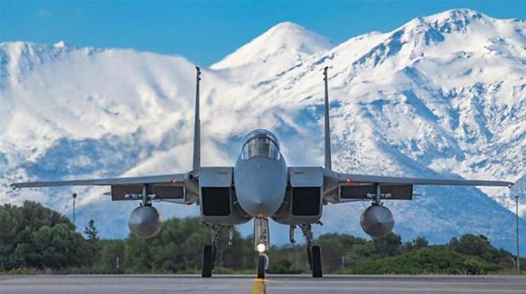 Türkiyeye meydan okuyan ülkelerin üssü haline gelen Girit Adasına altı F-15 jeti gönderen Suudi Arabistan, birçok tatbikatın ardından Doğu Akdenizden ayrıldı.
