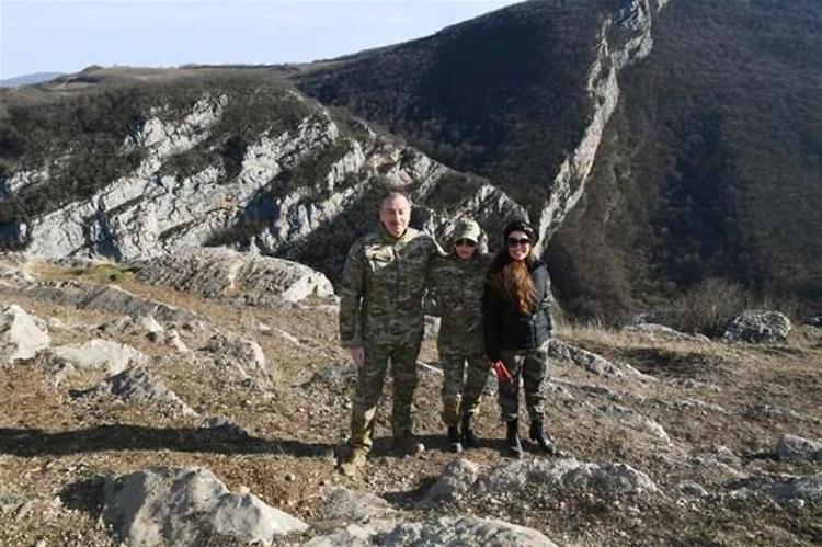 Azerbaycan Devlet Başkanı İlham Aliyev, bu anlaşmanın ardından Karabağda çatışma döneminin kapandığını açıklasa da bağımsız gözlemciler bölgedeki anlaşmazlığın çözümden uzak olduğunu ve ufukta yeni çatışmaların görülebileceğini söylüyor.