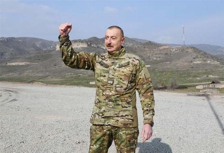 Azerbaycan Devlet Başkanı İlham Aliyev ve eşi Mihriban Aliyeva Dağlık Karabağda geri alınan toprakları birçok kez ziyaret etti. Azerbaycan ile Ermenistan arasında 44 gün süren İkinci Dağlık Karabağ Savaşı 10 Kasım 2020de sona ermişti.