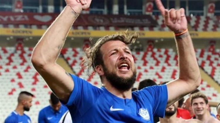 Milliyetten Serdar Sarıdağ, Batuhan Karadenizin yenien Beşiktaşa geri dönüşü hakkında çarpıcı açıklamalarda bullundu. Serdar Sarıdağın açıklamaları şu şekilde...