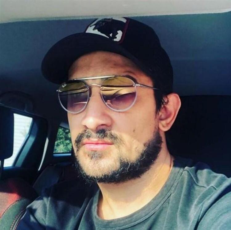 Fenerbahçenin Göztepeye mağlup olmasını ağır sözlerle eleştiren Akın, Galatasaray maçından sonra belki yarın geç olabilir dedim ifadelerini kullandı.
