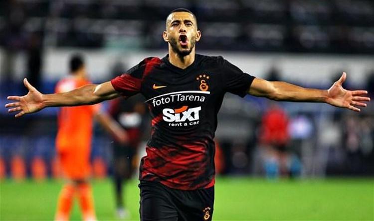 İşe Temiz sayfa açarak başlaman gerek. Temiz sayfada Belhanda adı olmaz. Simgesel olacak, takımın her futbolcusunun beynine kazınacak jestini yap. Onu sil. Takımı topla. Özeleştirini yap. Her türlü hatanı söyle. Kabul et. Artık hiçbir şey eskisi gibi olmayacak de. İnandır. Şampiyonluk yolu o zaman açılır Hocam.