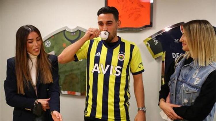 İrfan Can transferine dönersek… Başakşehir Başkanı anlatıyor: “İrfan’ı Galatasaray’da Fatih Terim, Fenerbahçe’de Ali Koç çok istedi. Başkan Ali Koç’la üç kez görüştük. Üçüncü konuşmasında ziyareti tam 6 saat sürdü. Çok sıkı pazarlık yaptık. Galatasaray Başkanı Sayın Cengiz, ortada 10 milyon euro olmadığını söylemiş.