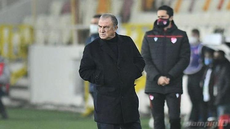 Galatasaray muhabiri Savaş Çorlu: Uzun yıllar sonra Kadıköyde galip gelmiş bir Galatasaray var... Bu, takım için öneml bir motivasyon. Özellikle takımın hücum oyuncularından Onyekuru en önemli silahı olacak Terimin. Kadıköy zaferinin de mimarıydı hatırlarsak....