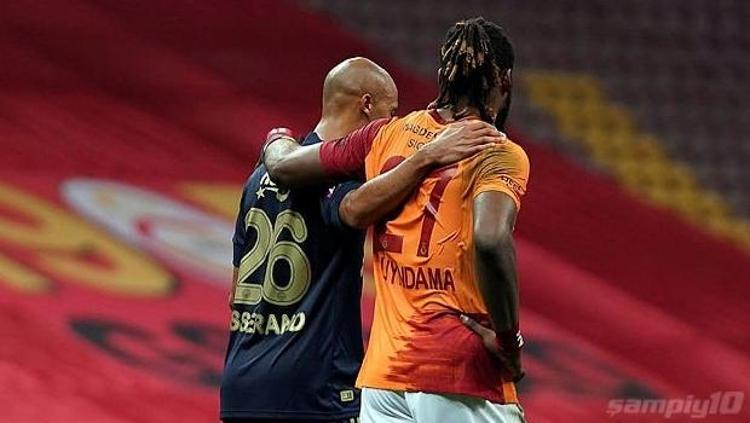 Galatasarayın hemen hemen ilk 11ini sayarsanız ama Fenerbahçede bu durum söz konusu değil... Galatasaray daha hazır rakibine göre birçok anlamda. Oyunu daha çok orta alanı eline geçiren taraf yönlendirecektir diye düşünüyorum. Tabii her ne olursa olsun daha fazla savaşan, maçı isteyen taraf sahadan zaferle ayrılacak..