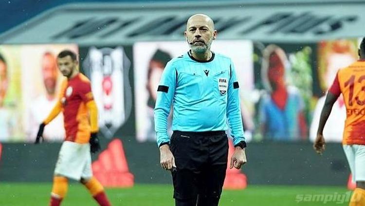 Şu da var; maçlarda maalesef neticeye oyuncular değil saha içindeki ve ekran karşısındaki VAR hakemleri teshir karar veriyor..