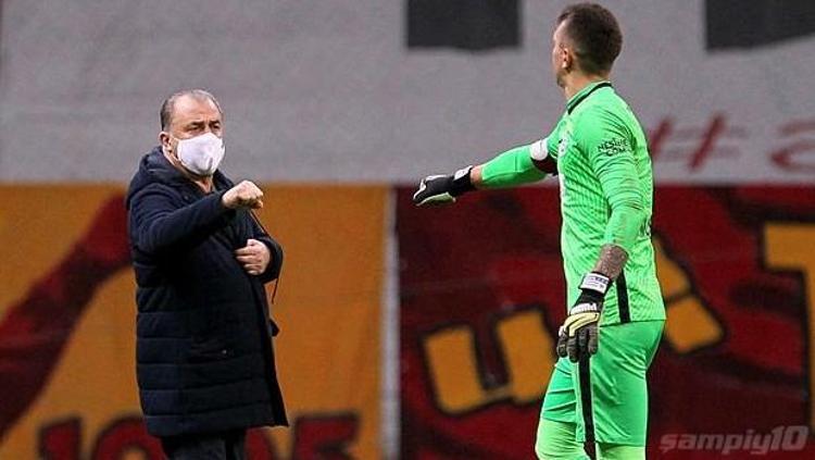 Fernando Muslera, sakatlığı nedeniyle uzun süre forma giyemezken, iyi bir dönüş yaptı. Sezonun büyük bölümünde formasından uzak kalan tecrübeli file bekçisi, sadece son 4 müsabakada Galatasaray kalesini koruyabildi..
