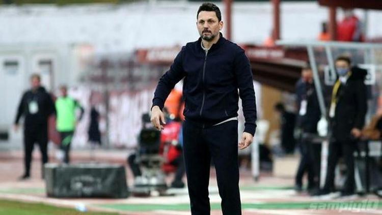 En yakın rakipleri Galatasaray ve Beşiktaşın 3 puan önünde haftaya lider giren Erol Bulutun öğrencileri, derbi galibiyetiyle çıkışını sürdürmeyi planlıyor..