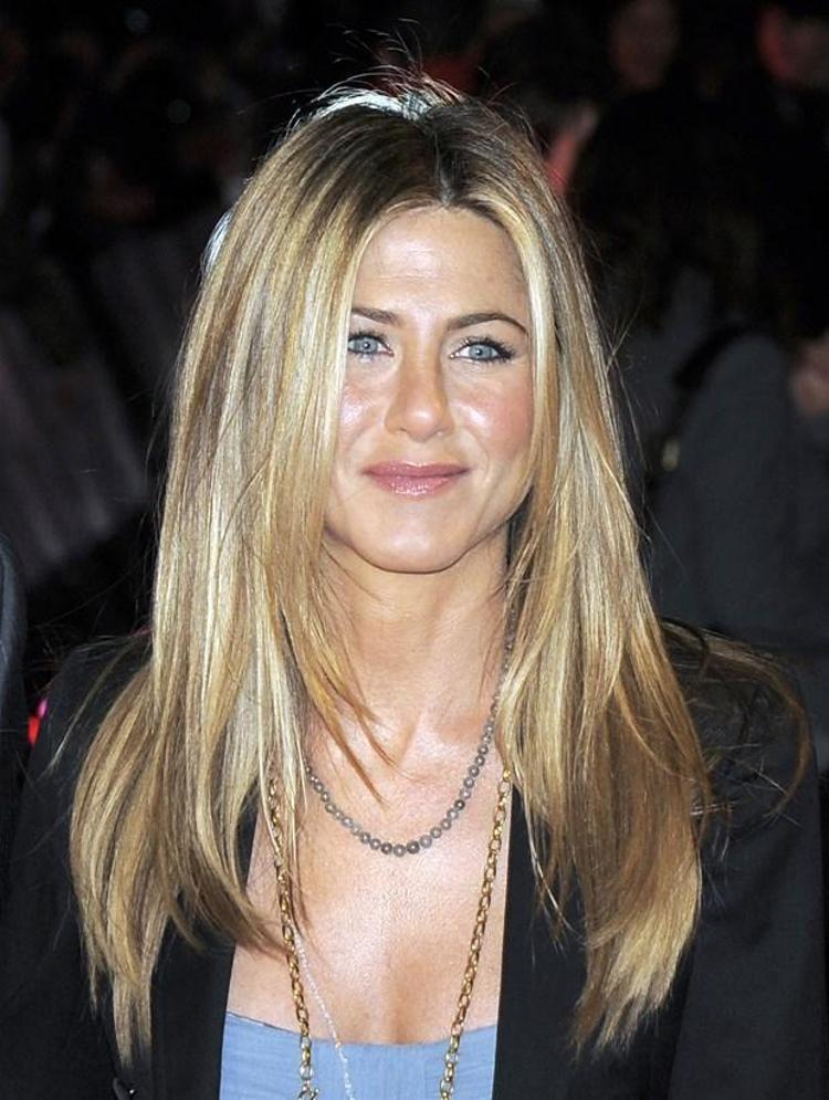 Jennifer Aniston sosyal medyada fotoğraf paylaşıp servet kazanıyor
