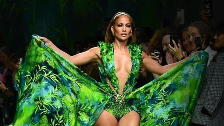 Jennifer Lopez ve Jennifer Anistona ağır eleştiri