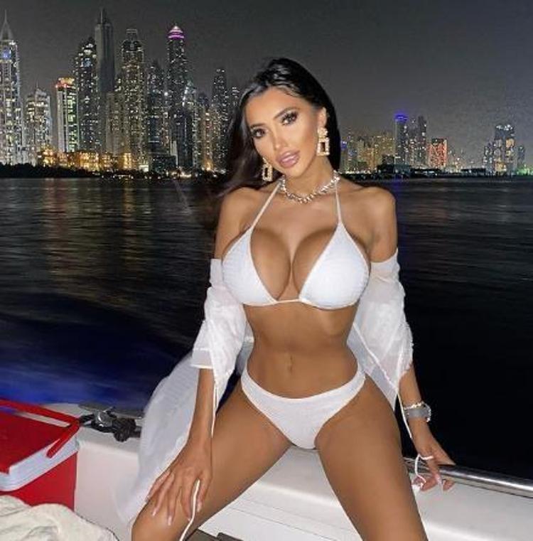 Chloe Khan Instagram Sall yor Magazin Haberleri