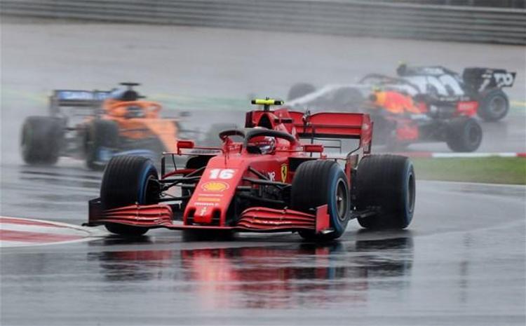 Formula 1 Türkiye GPye damga vuran an İstanbulda büyük sürpriz...
