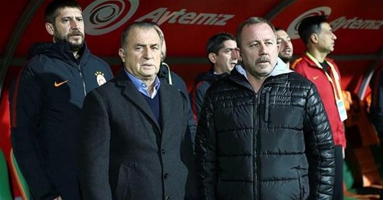 Sergen Yalçının Beşiktaşta, Fatih Terimin Galatasarayda işi yok...