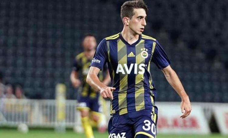 Fenerbahçenin genç yıldızı Ömer Faruk Beyaz, özellik pandemi sonrasında devam eden ligde forma şansı bulmuş ve performansıyla dikkat çekmişti.