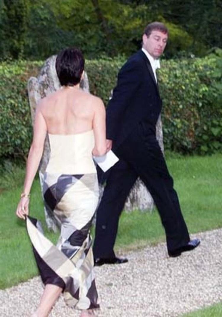 FBI duyurdu dünyada şok etkisi yarattı Ghislaine Maxwell tutuklandı...