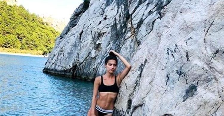 Şafak Pekdemire bir de Instagramda bakın Bikinili pozları olay yarattı