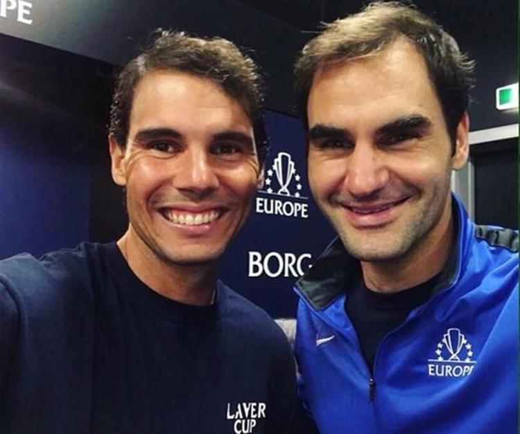 Federer, Roger Federer Vakfı aracılığıyla Cape Townda bu özel maçı düzenledi. Rafael Nadalı bizzat arayan ve kendisiyle sahaya çıkmasını rica eden Federer, İsviçre doğumlu bir sporcu. Fakat Federerin annesi Güney Afrikalı. Bu nedenle Majesteleri, Afrikalı çocuklar için Roger Federer Vakfını kurduğunda Afrikaya eğitim köprüsü kurmayı amaçlıyordu.