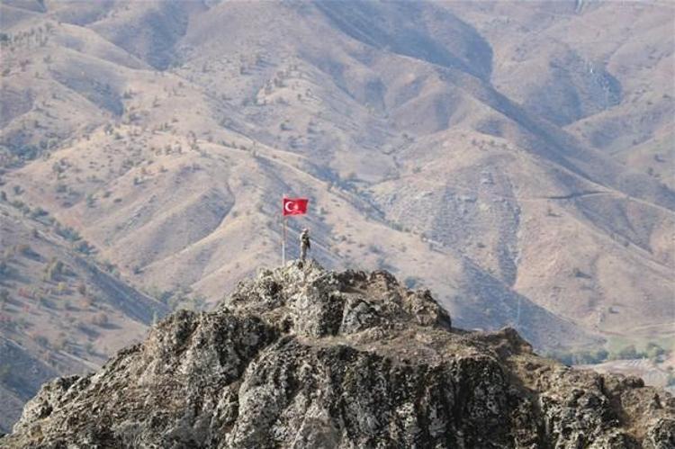 Şırnakta Kıran-9 Cudi Dağı, Hakkaride Kıran-10 Kazan Vadisi operasyonları