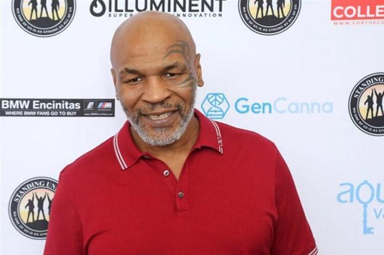 Boks denince akla gelen ilk isimlerden olan Mike Tyson, tüm zamanların en iyisi olarak kabul edilen Muhammed Ali ile maç yapma şansı olsaydı kazanma ihtimalinin olmayacağını söyledi.