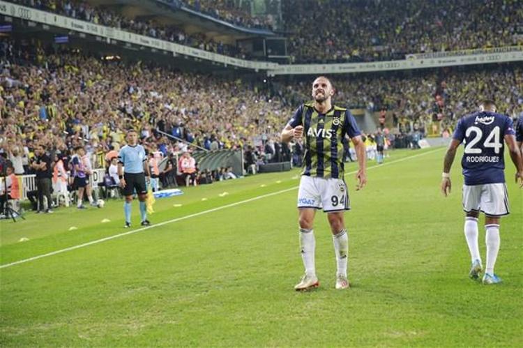 Hazırlık maçları, Audi Cup ve Süper Lig’in ilk haftasında 7 maçta 670 dakika sahada kalan ve alternatifsiz tek isim olan Vedat Muriç, 4 gol kaydetti. Özellikle hazırlık döneminde tıpkı resmi maçlarda oynuyor gibi oyunda kalan Muriç, oyundan çıkmayan tek oyuncu olarak çoğu zaman göze çarptı.