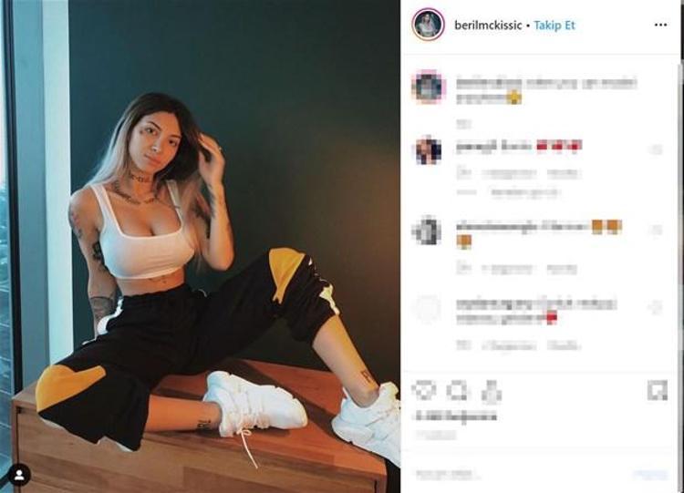 Modelliğinin yanında youtube kanalı da bulunan Beril McKissic, aynı zamanda bir twitch yayıncısı.