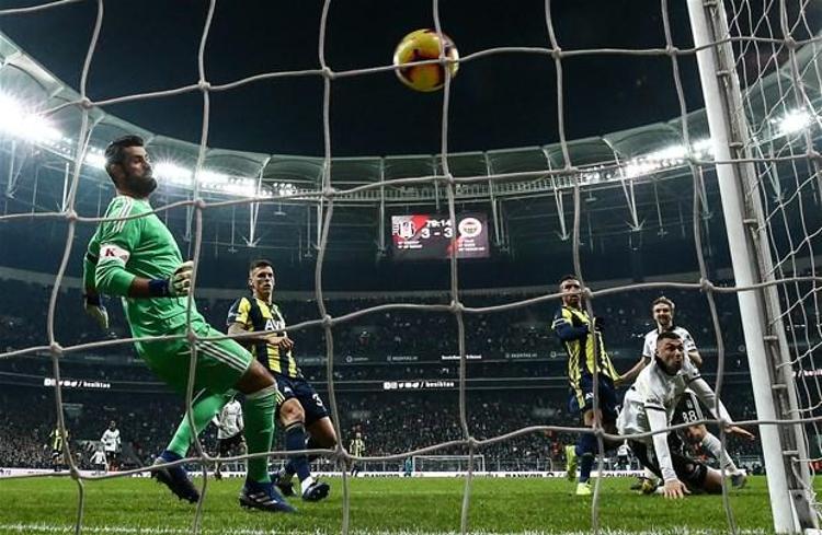 Son olarak Başakşehir karşısında da hatalar yapan Volkan, kalesine gelen 3 şutun 2’sinde topu ağlarında gördü.