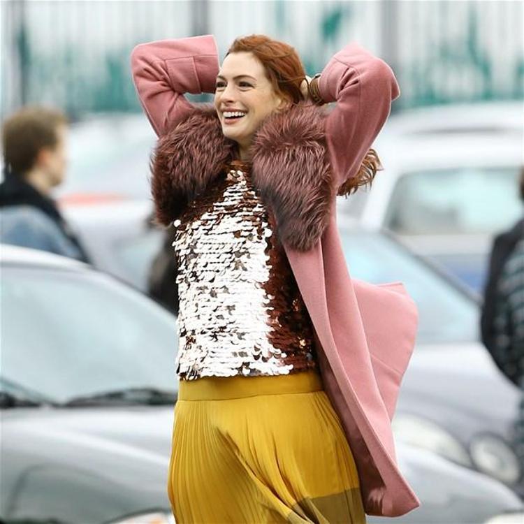 Anne Hathaway`dan `Marilyn Monroe` dansı