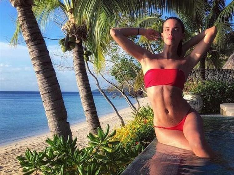 Sara Sampaio formunu spora borçlu