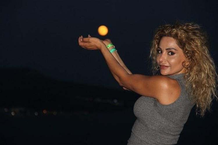 İstanbulda Kanlı Ay tutulması kartpostallık görüntüler oluşturdu
