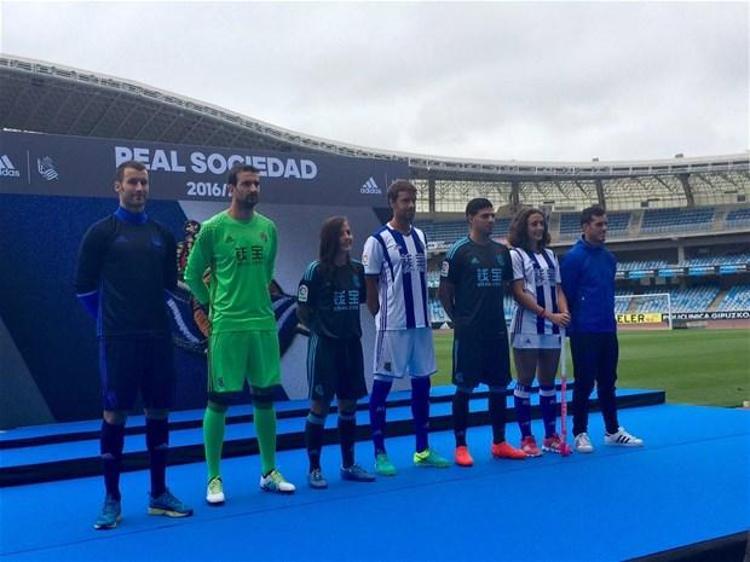 PV BLUE WHITE (Real Sociedad)