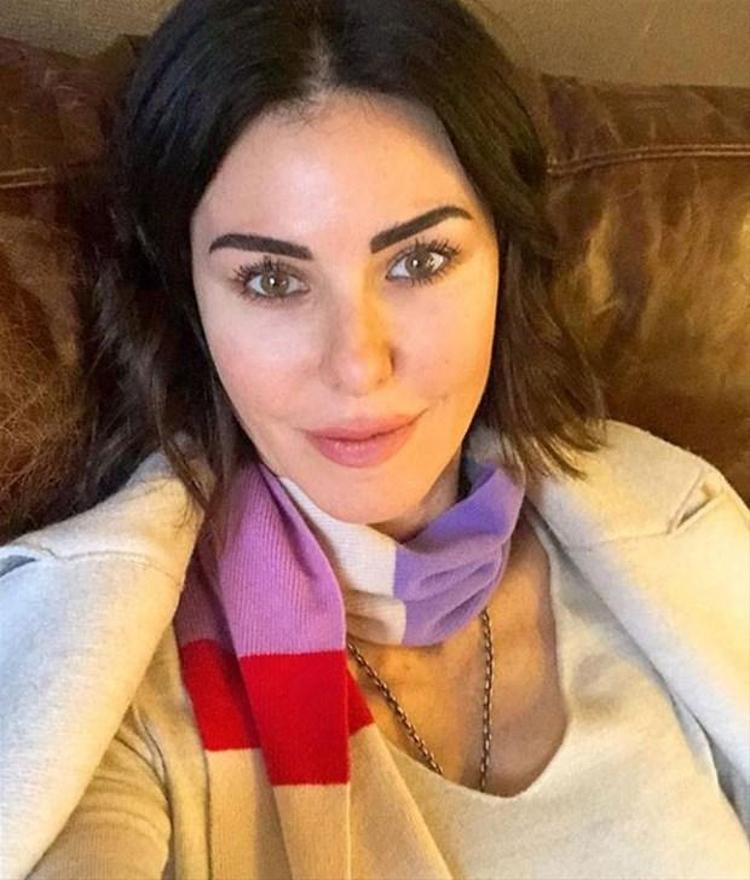 DEFNE SAMYELİ